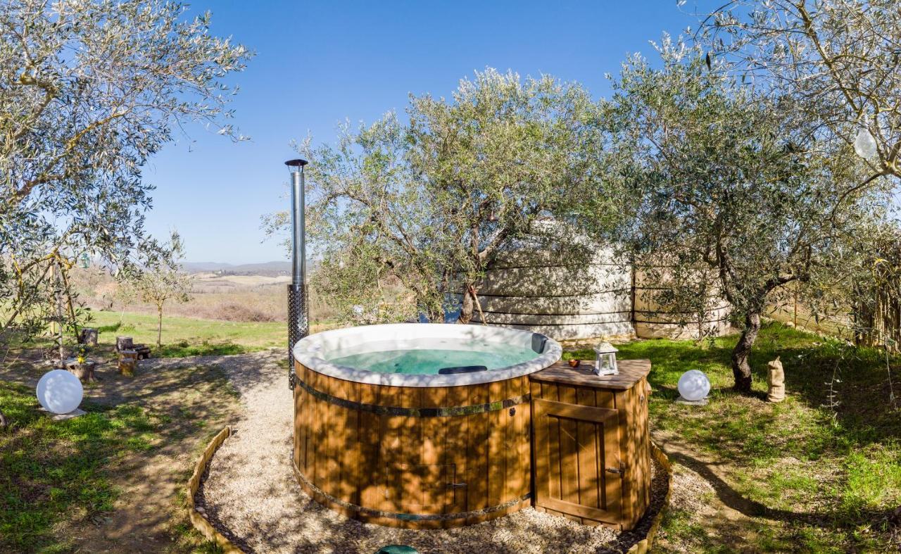 2 Cuori E 1 Yurta Glamping In Tuscany - Adults Only Asciano Ngoại thất bức ảnh
