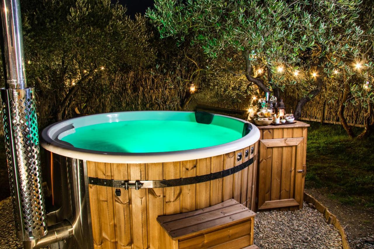 2 Cuori E 1 Yurta Glamping In Tuscany - Adults Only Asciano Ngoại thất bức ảnh